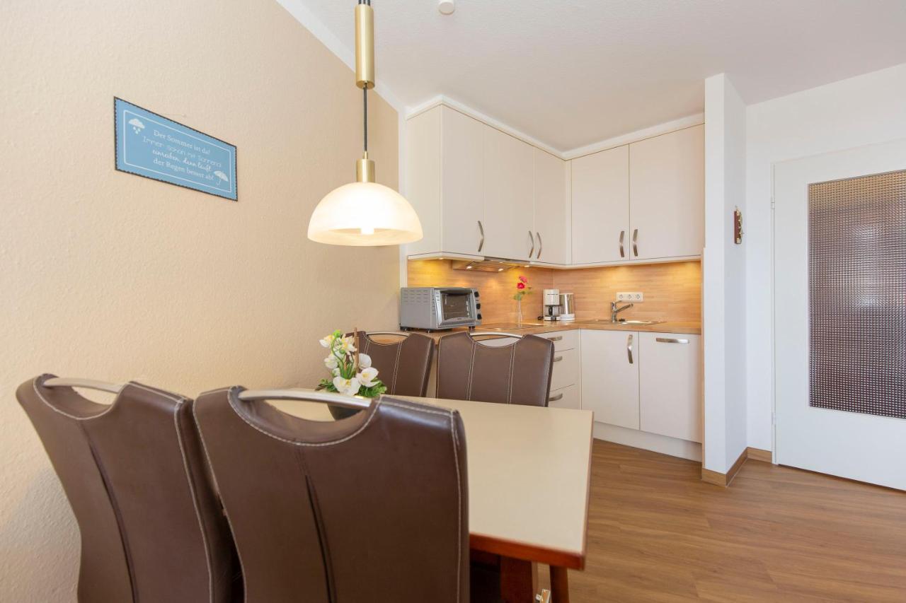 Lord Nelson 815 Apartment